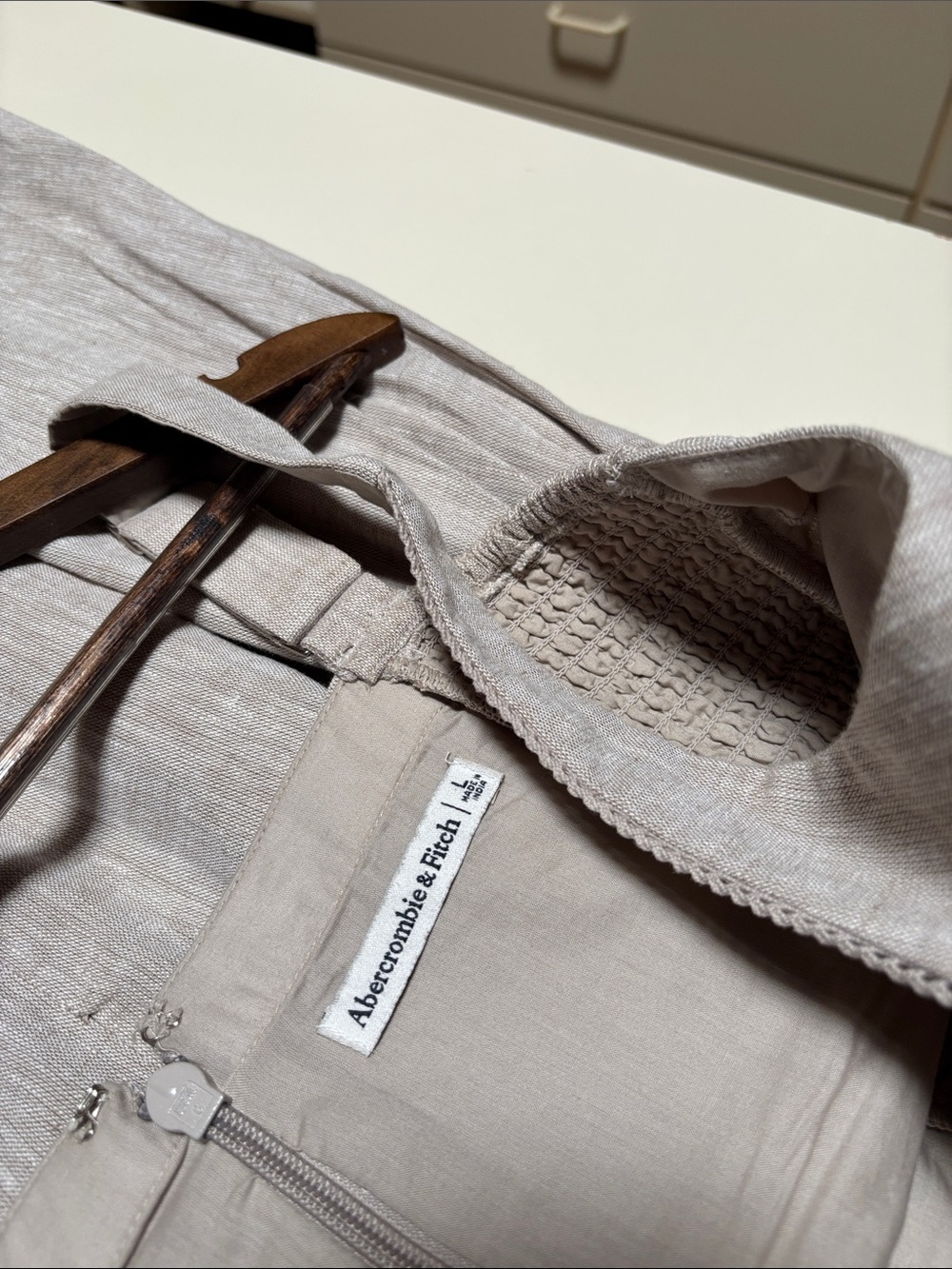 Abercrombie & Fitch Light Beige Linen-Blend Maxi Dress - Picture 3 of 3